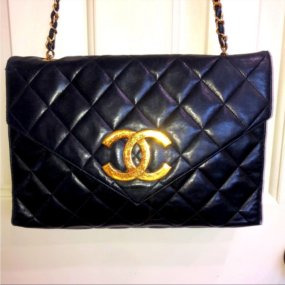 Vintage CHANEL V Flap with Big Gold CC 24kt plated logo